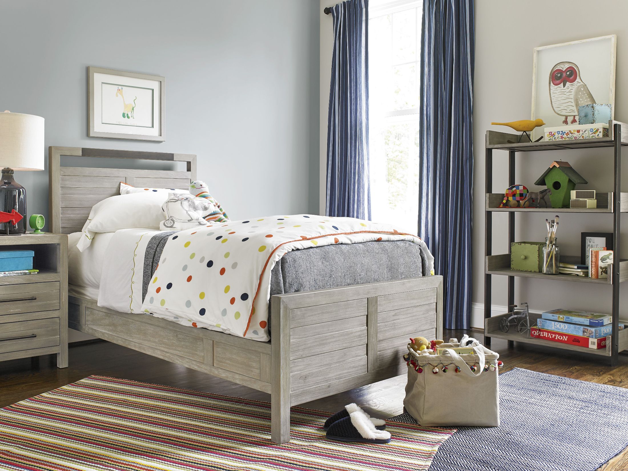 Universal Smartstuff Scrimmage Greystone Youth Panel Bedroom Set