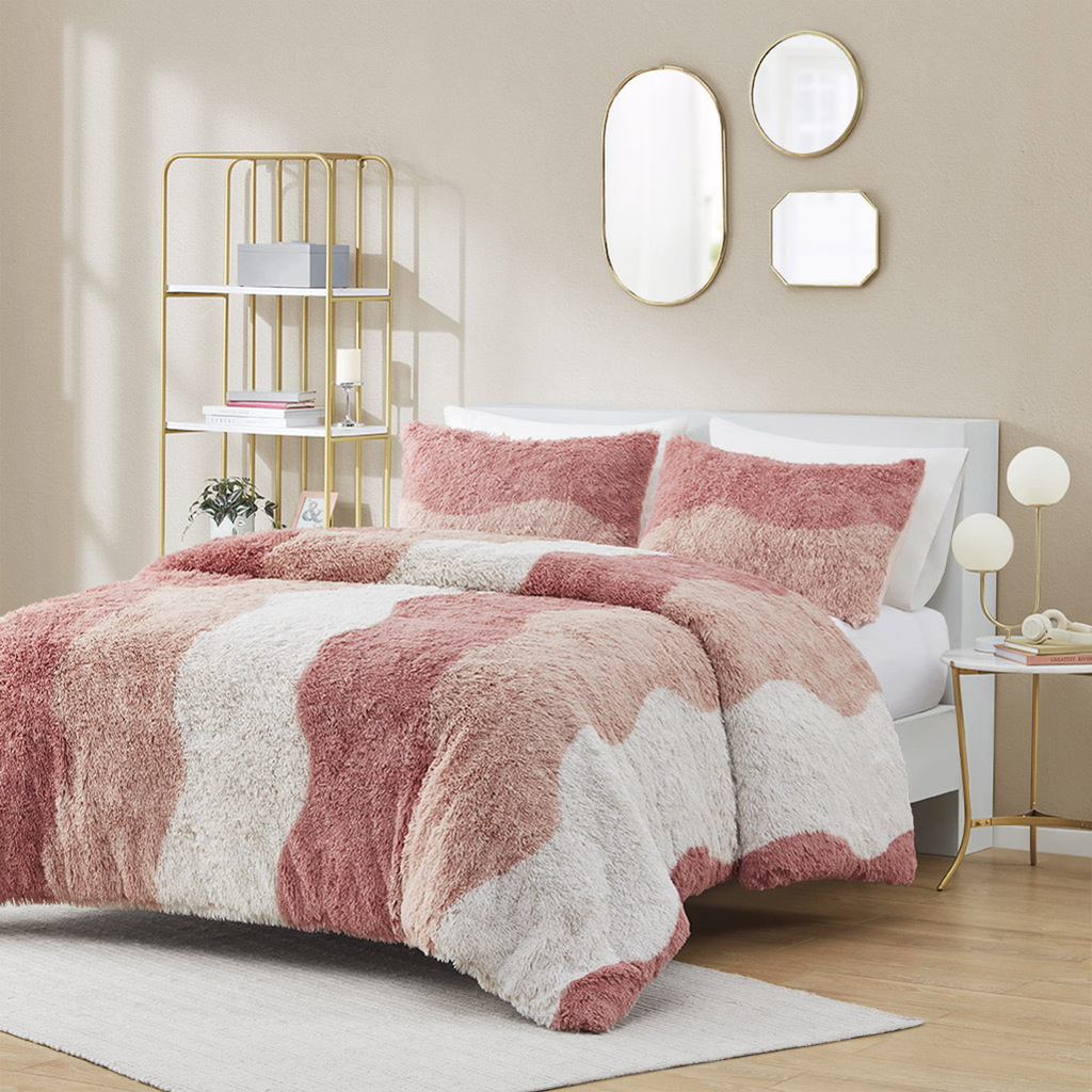 Cassie Ombre Shaggy Faux Fur King/Cal King Duvet Cover Set In Blush ...