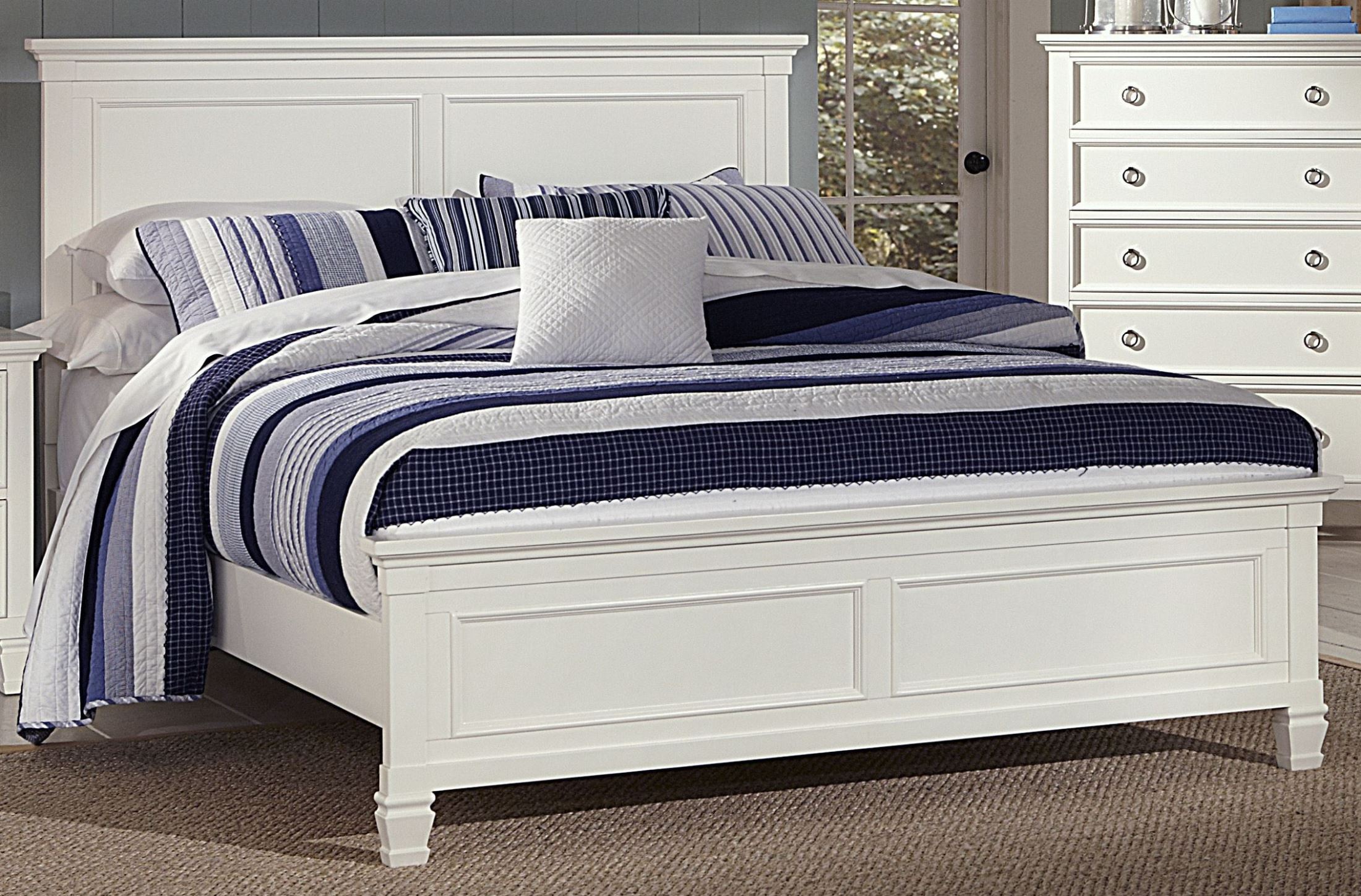 Tamarack White Queen Platform Bed 1stopbedrooms