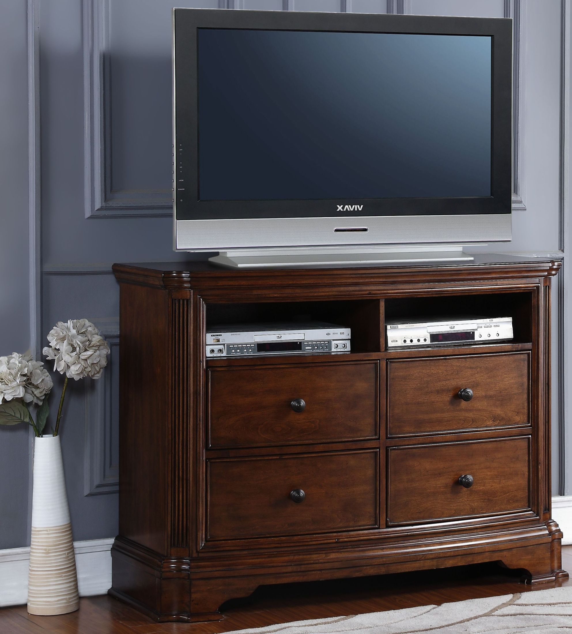 Chateaux Paix Cherry Upholstered Panel Storage Bedroom Set