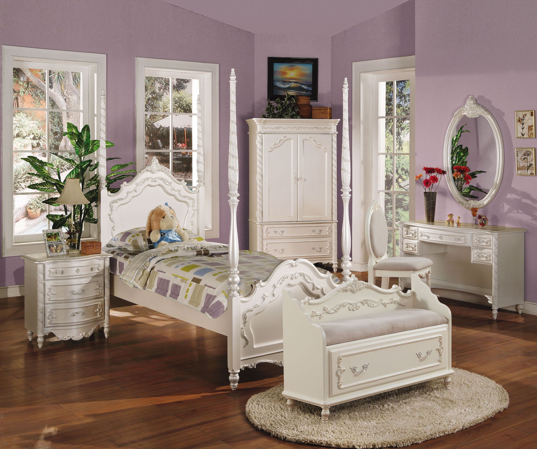 Pearl White Youth Poster Bedroom Set