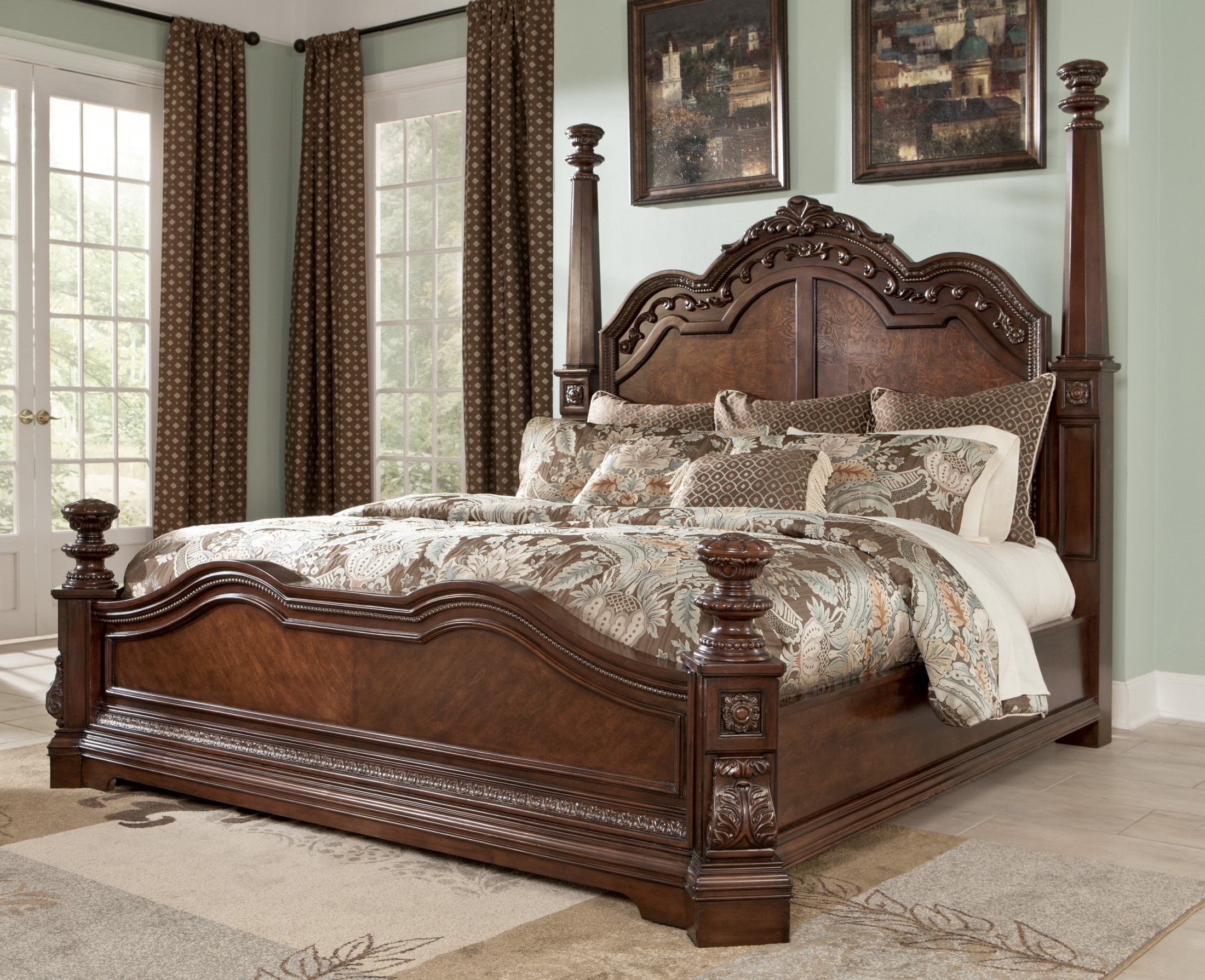 Ledelle Queen Poster Bed