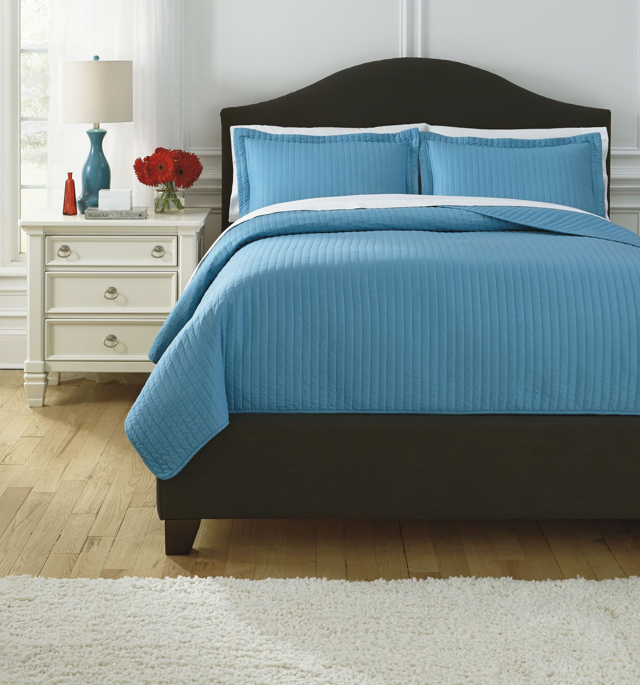 Raleda Turquoise King Comforter Set 1stopbedrooms