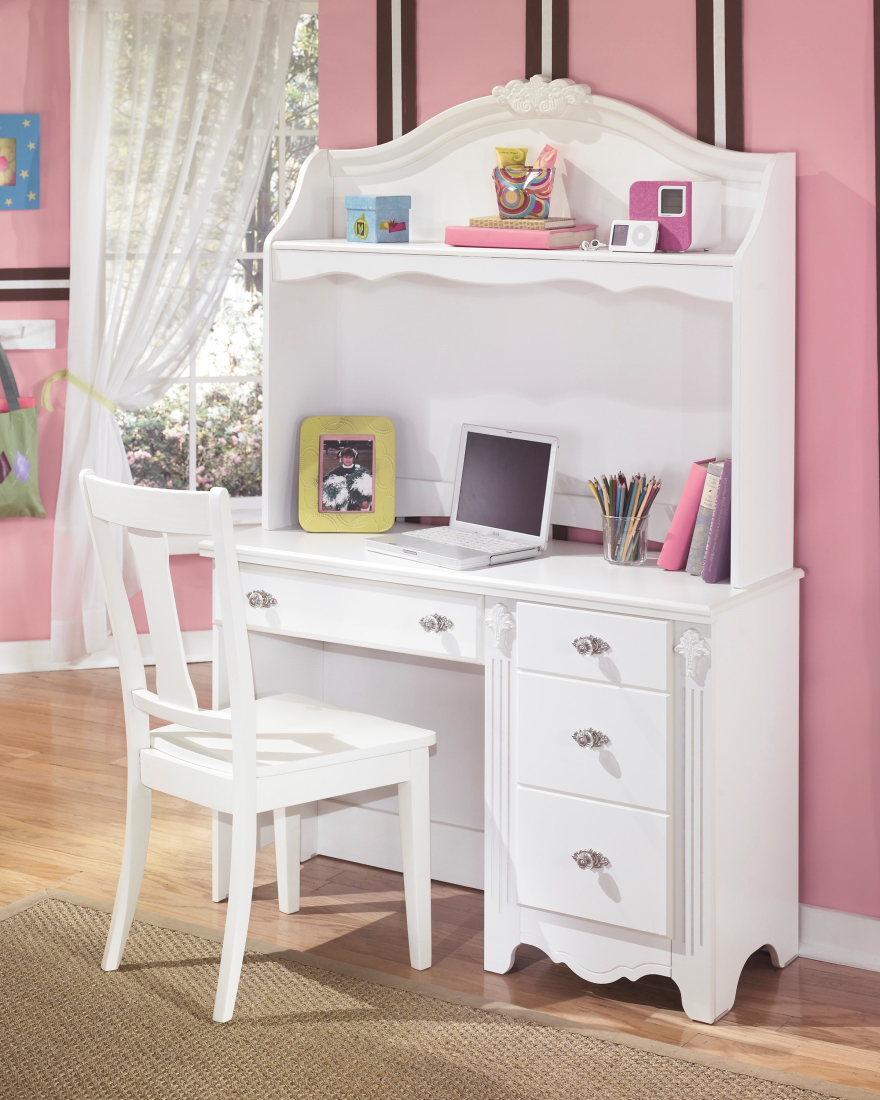 Exquisite Youth Poster Bedroom Set
