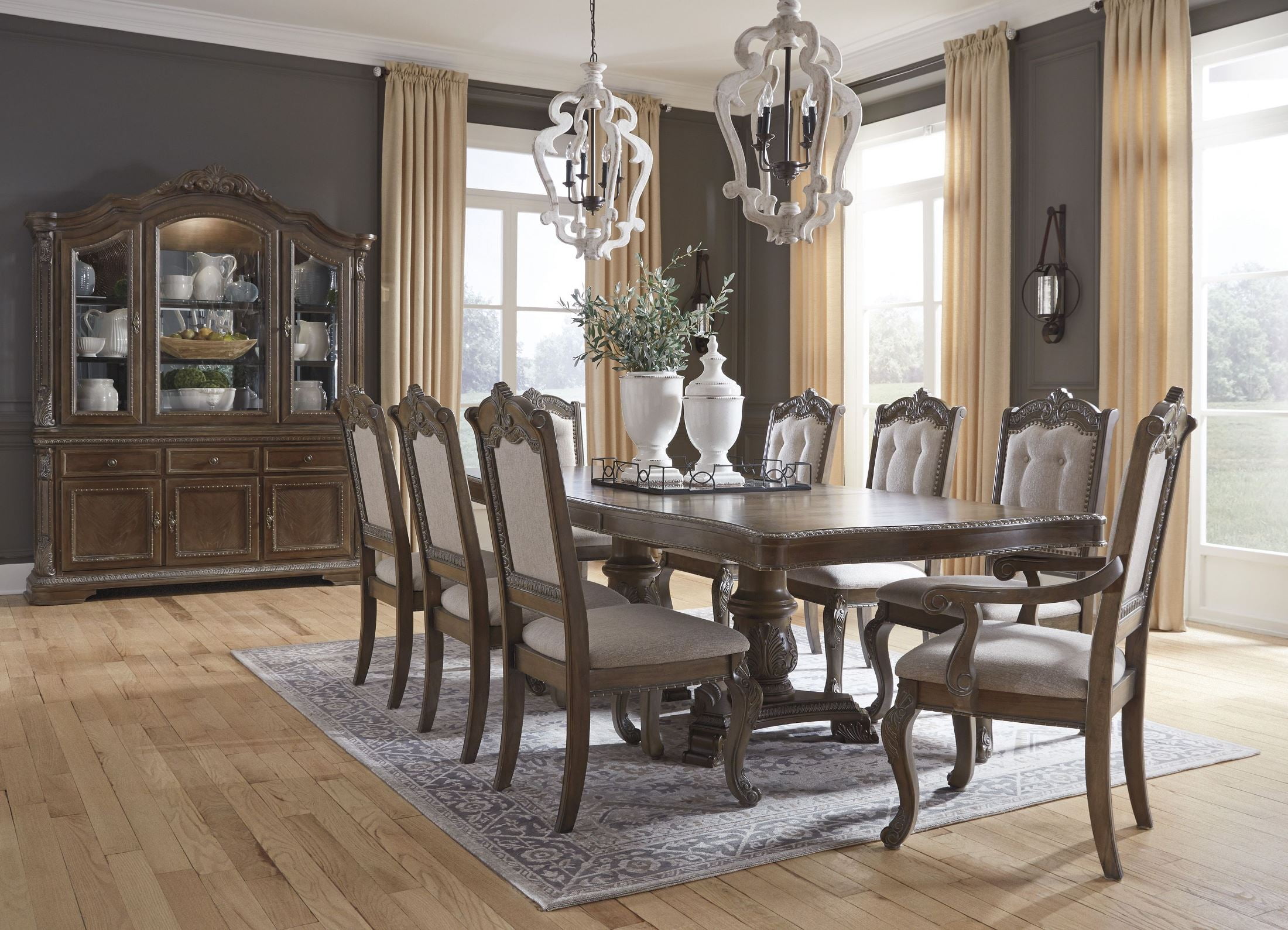 Charmond Brown Extendable Dining Room Set 1stopbedrooms