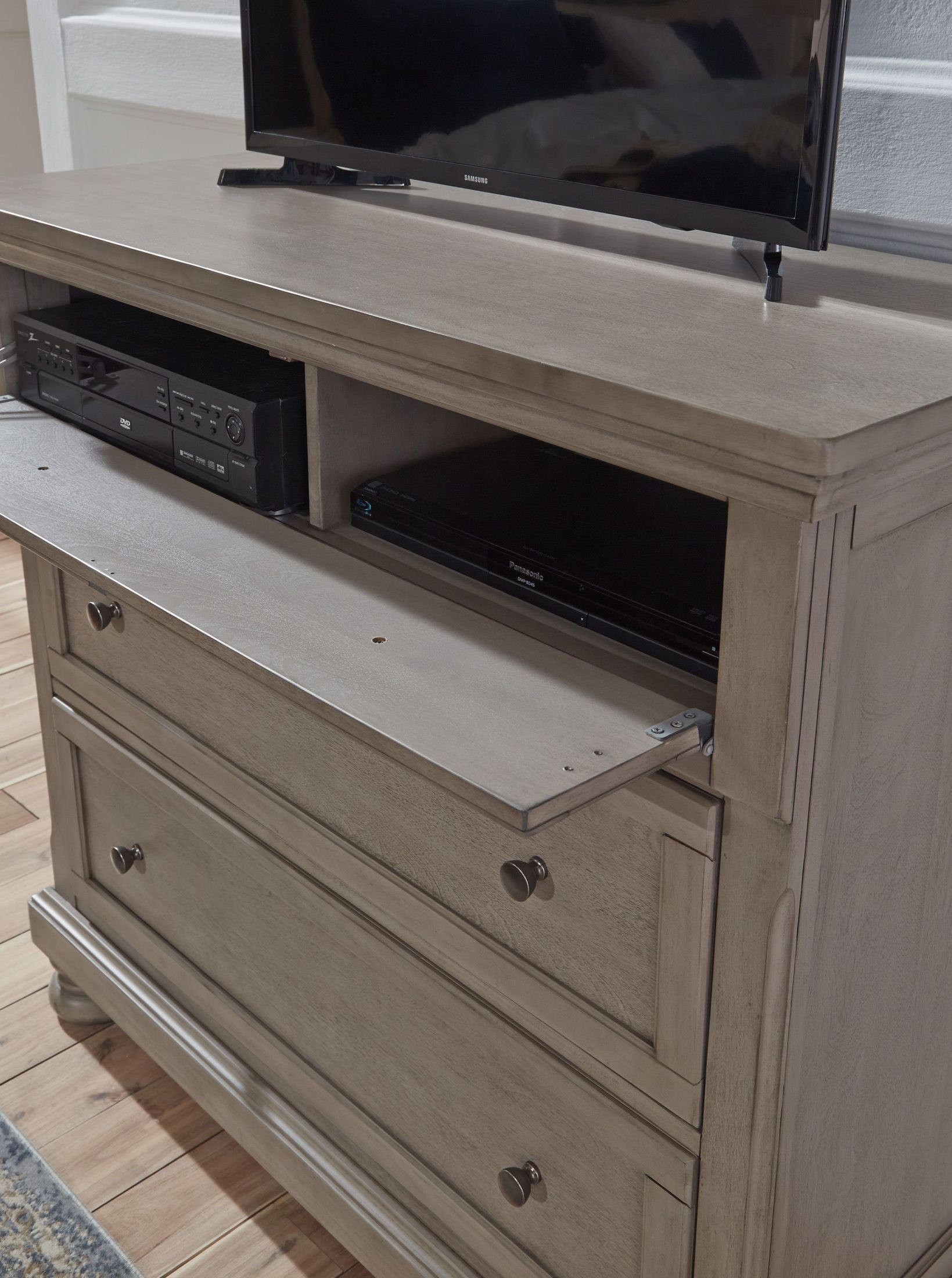 Lettner Light Gray Sleigh Bedroom Set - 1StopBedrooms.