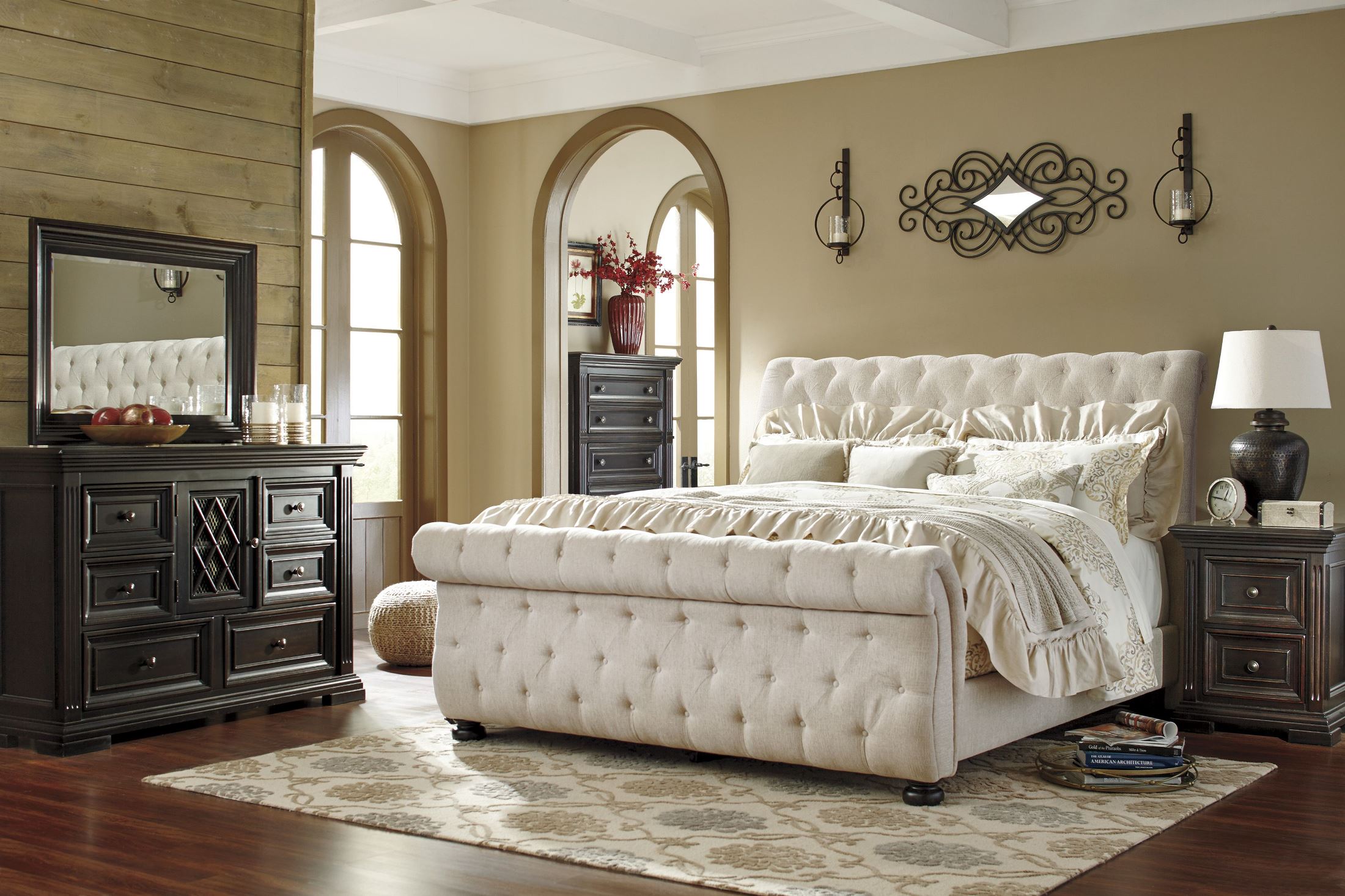 Signature Design By Ashley Willenburg Linen King Upholstered Sleigh Willenburg Linen King Upholstered Sleigh Bed
