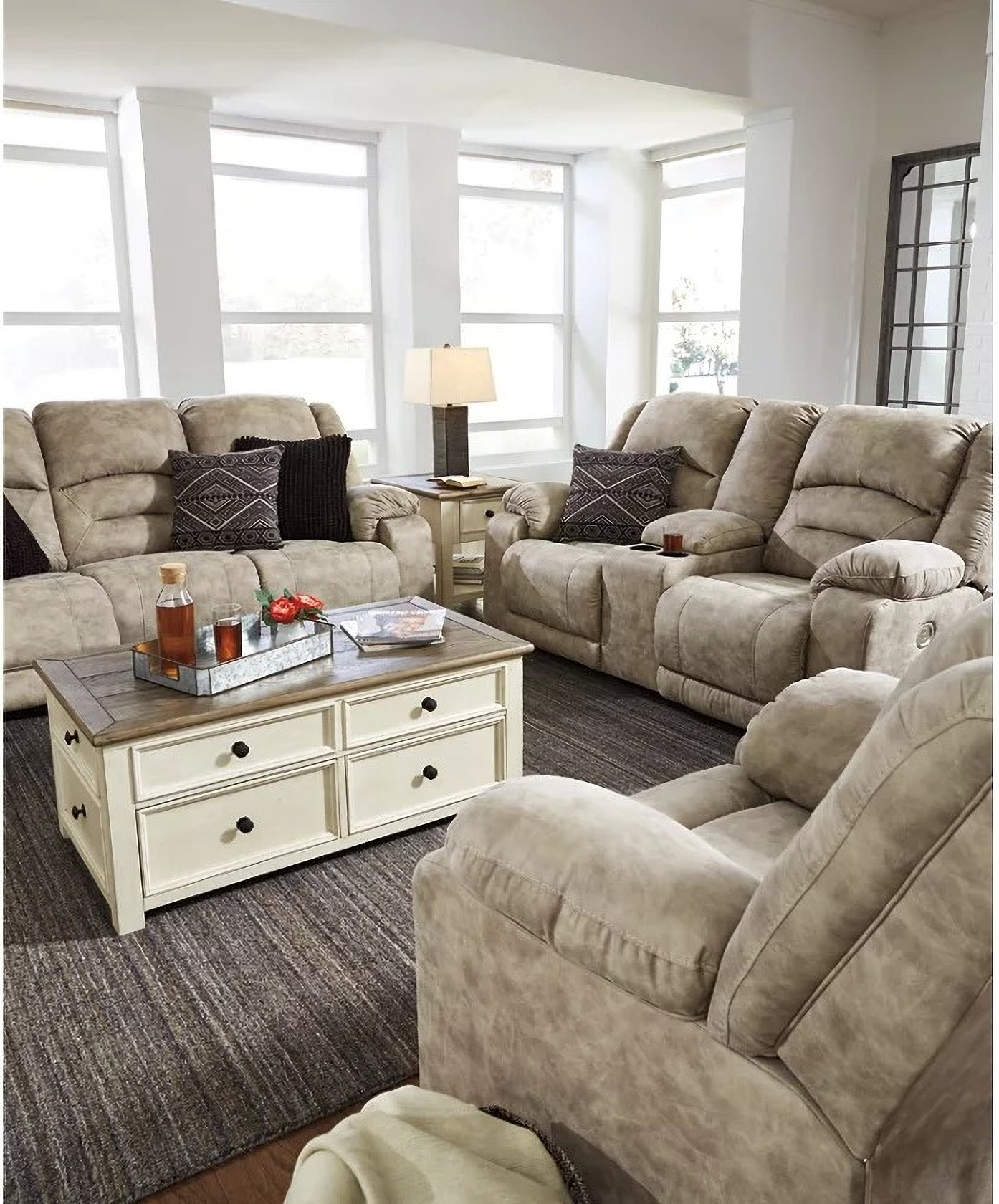 Bolanburg Weathered Gray Lift Top Cocktail Table 1StopBedrooms.