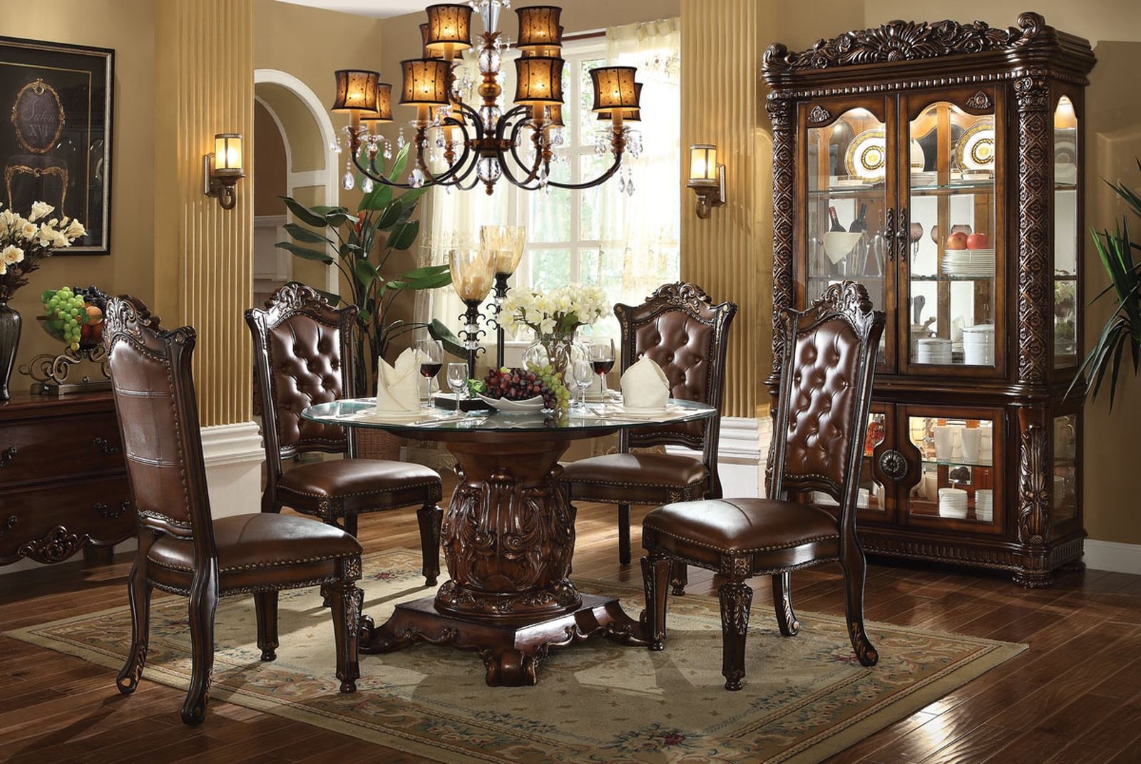 Acme Vendome 5PC Single Pedestal Dining Room Set with Tempered Glass