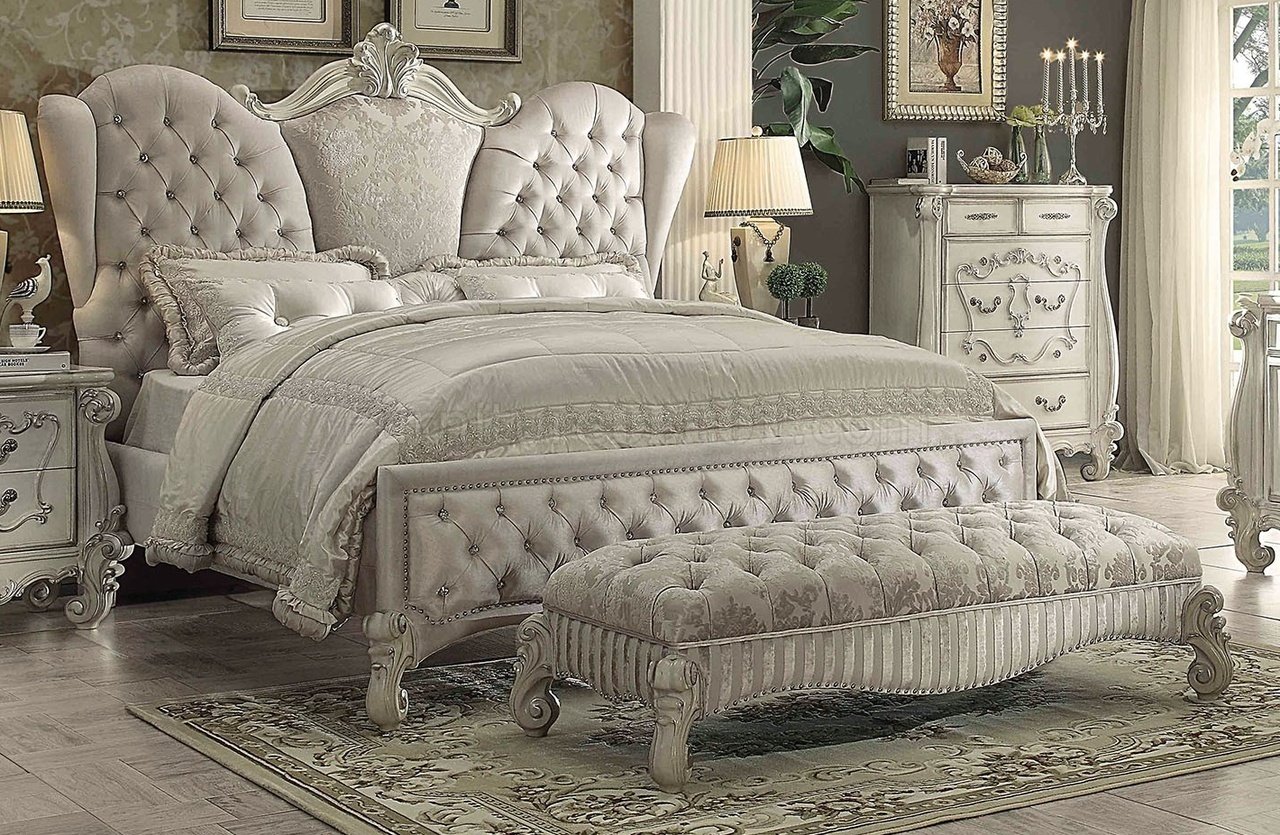 Acme Versailles Queen Bed In Ivory Velvet Bone White