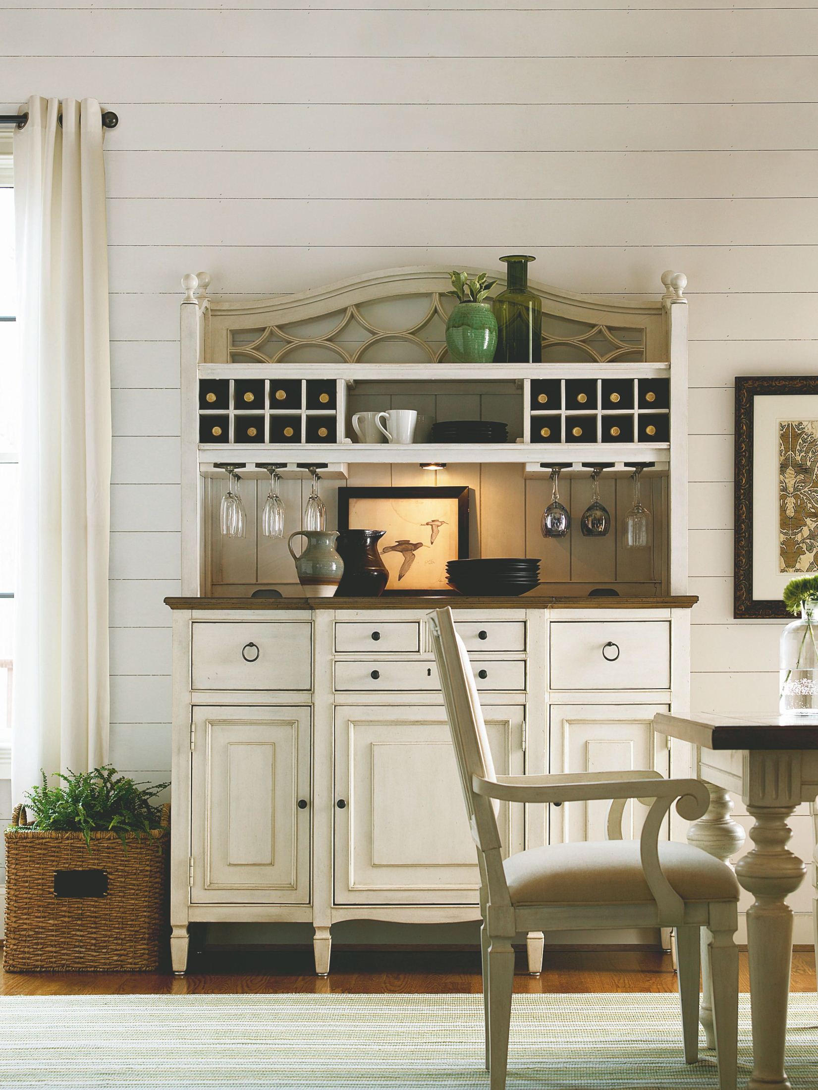 metro outdoor living buffet on Summer Hill Cotton Buffet And Hutch 1stopbedrooms