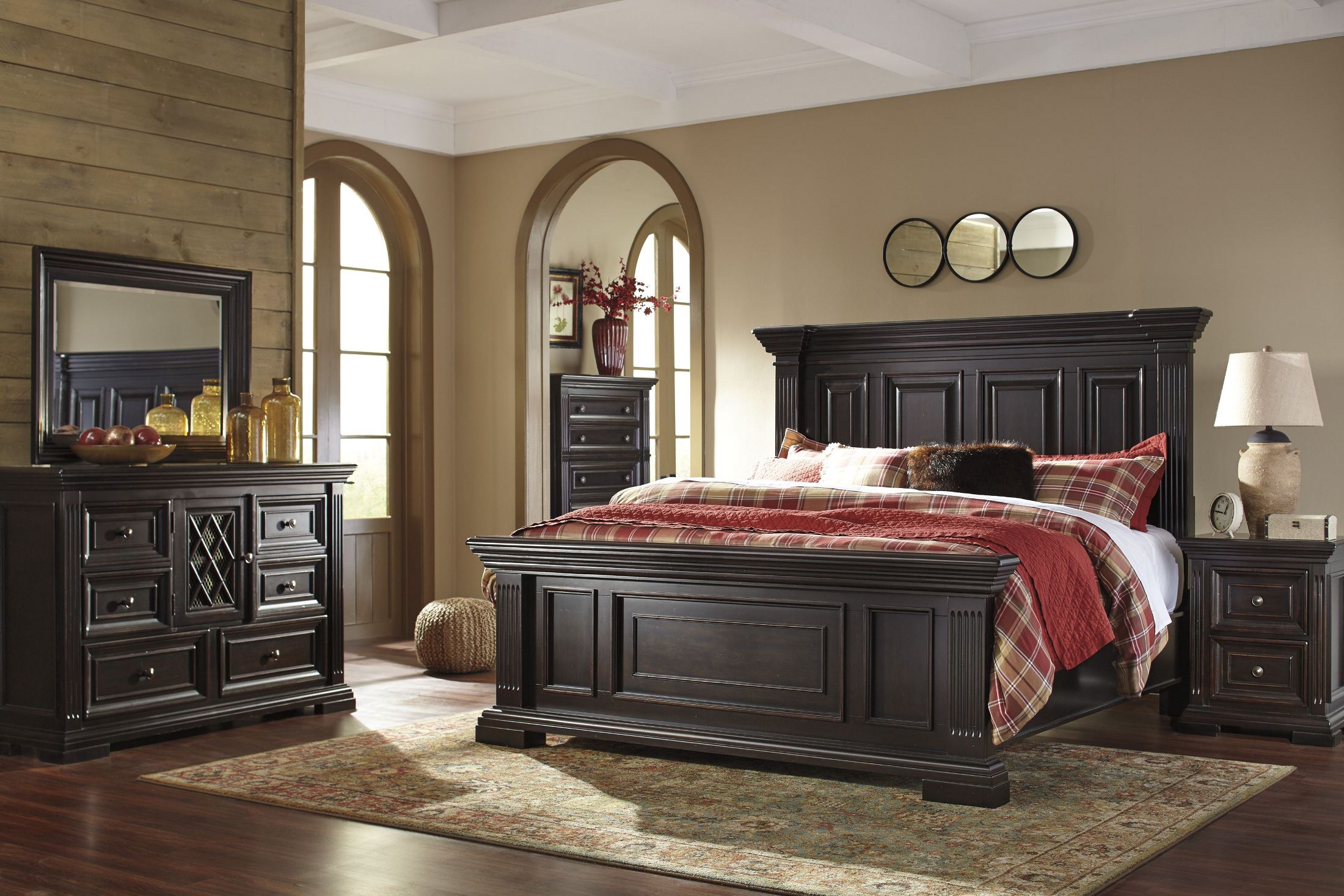 Signature Design By Ashley Willenburg Dark Brown Queen Panel Bed Willenburg Dark Brown Queen Panel Bed A Gallery 5
