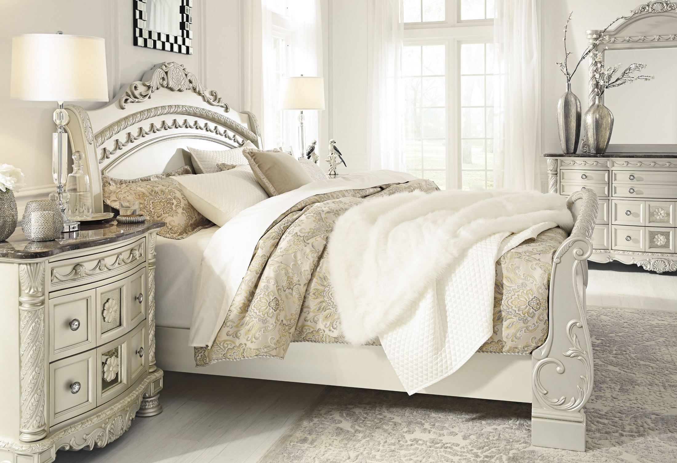 Signature Design By Ashley Cassimore North S Pearl Silver King Cassimore North S Pearl Silver King Sleigh Bed A Gallery 4