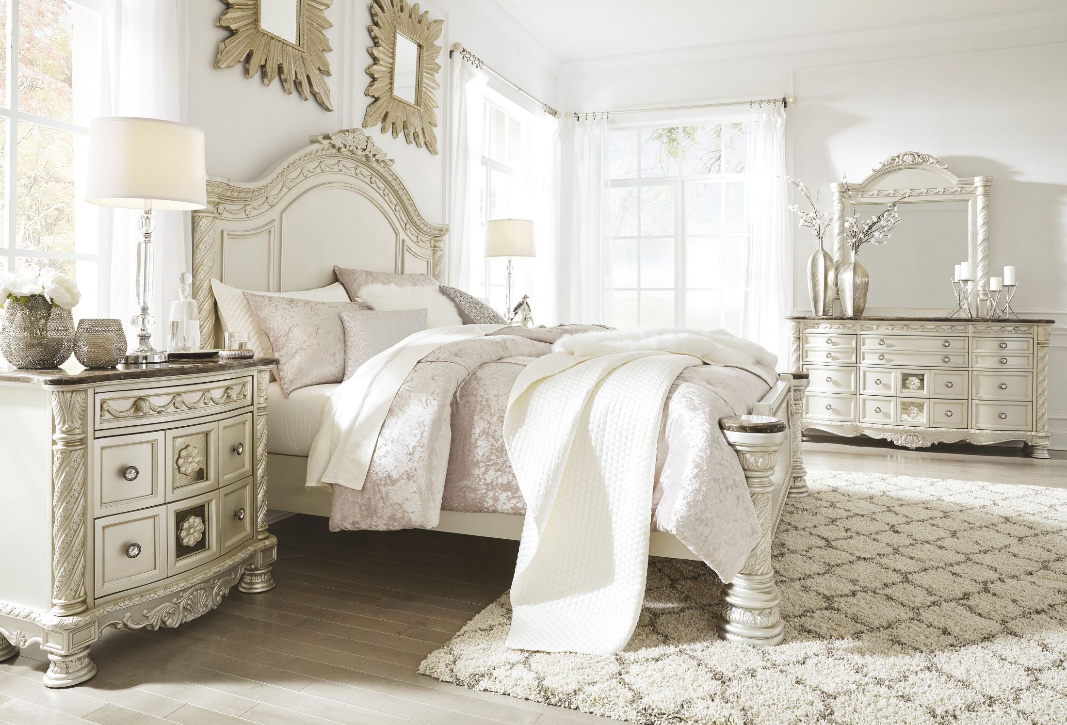Cassimore North Shore Pearl Silver King Panel Bed ...