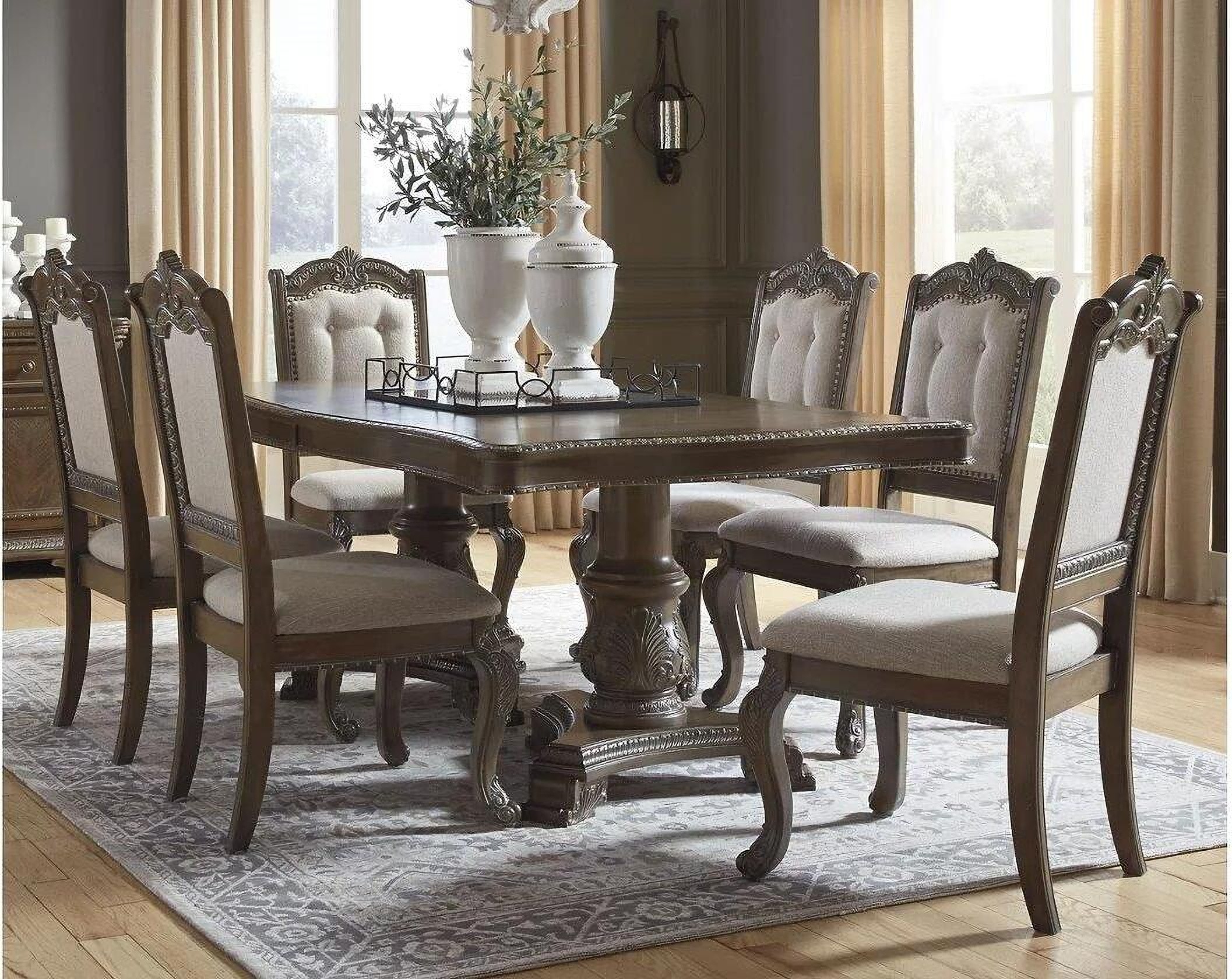 Charmond Brown Extendable Dining Room Set