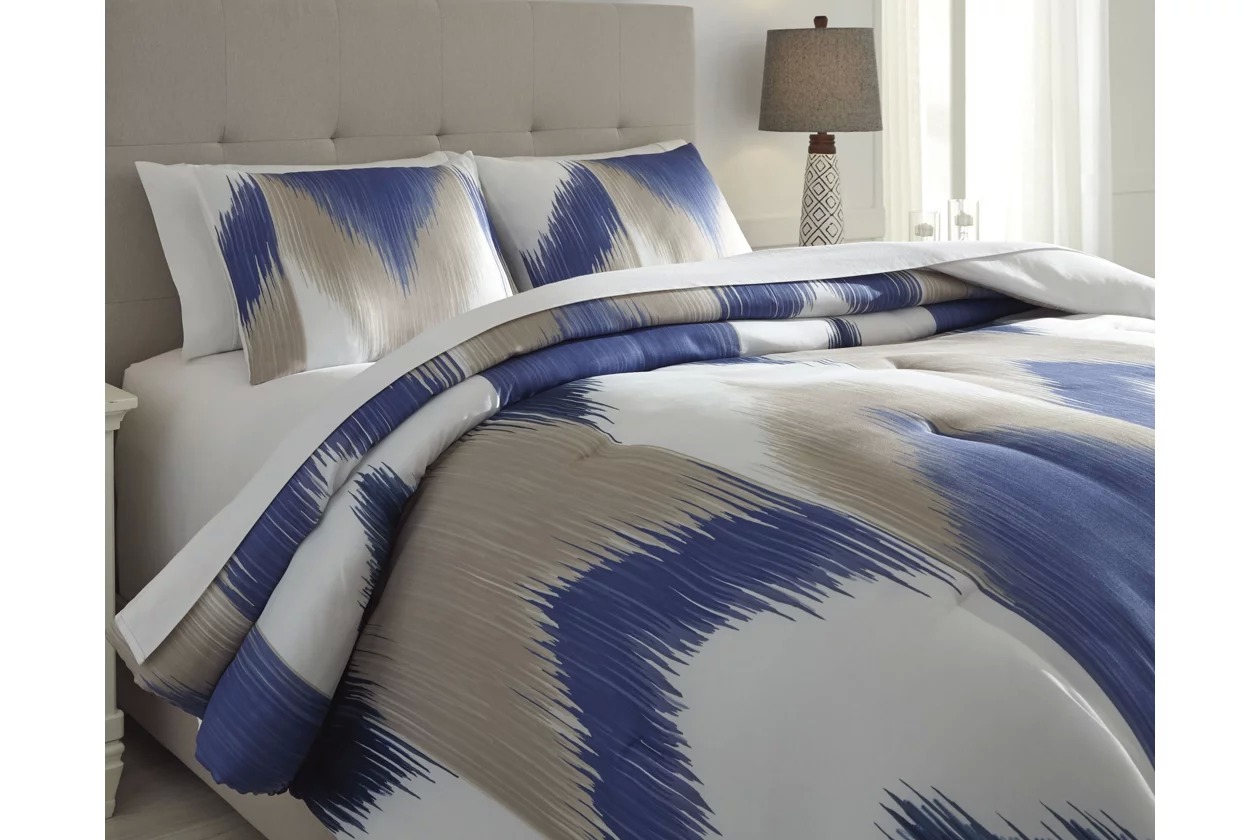 Mayda Blue And Off White King Comforter Set 1stopbedrooms