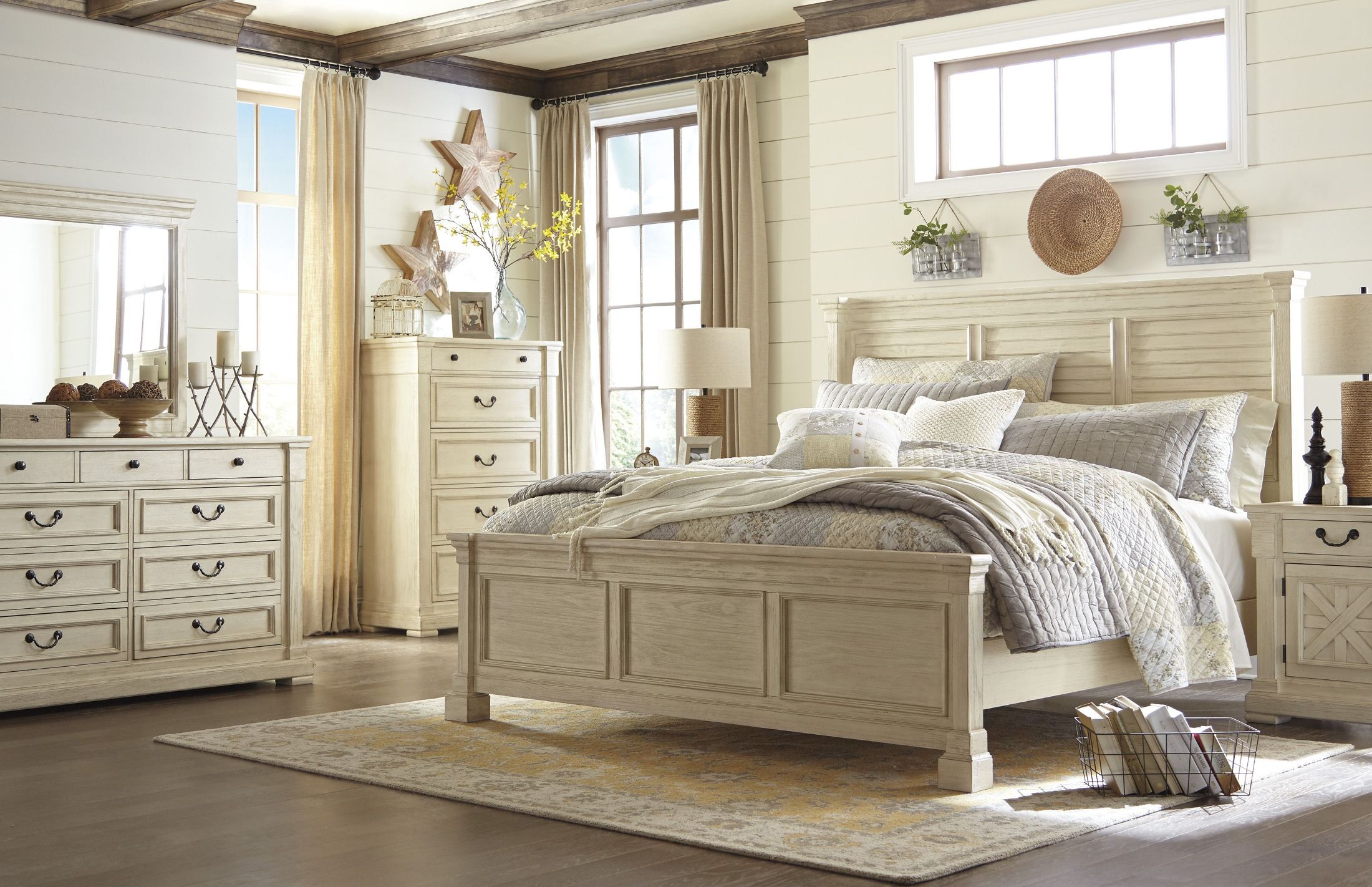 Bolanburg White Louvered Panel Bedroom Set