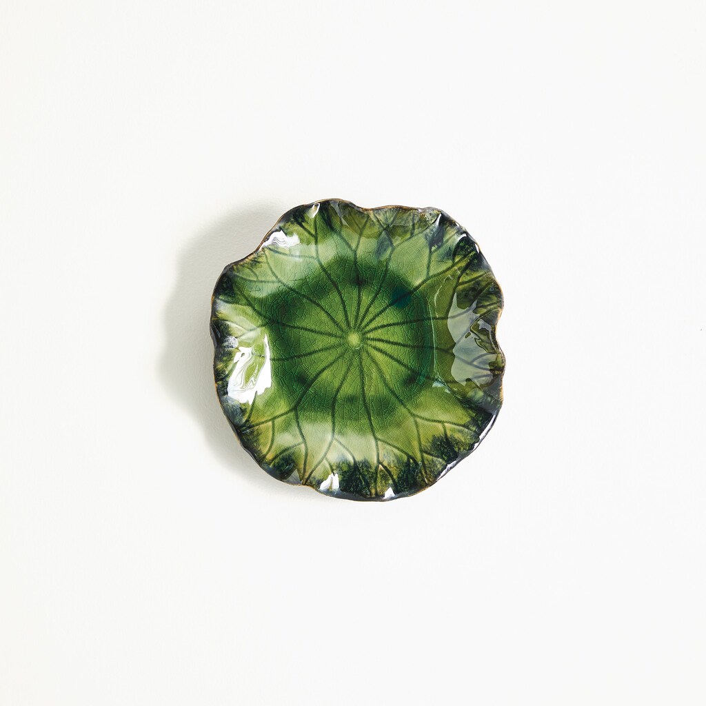 Free Large Formed Lily Plate In Green
