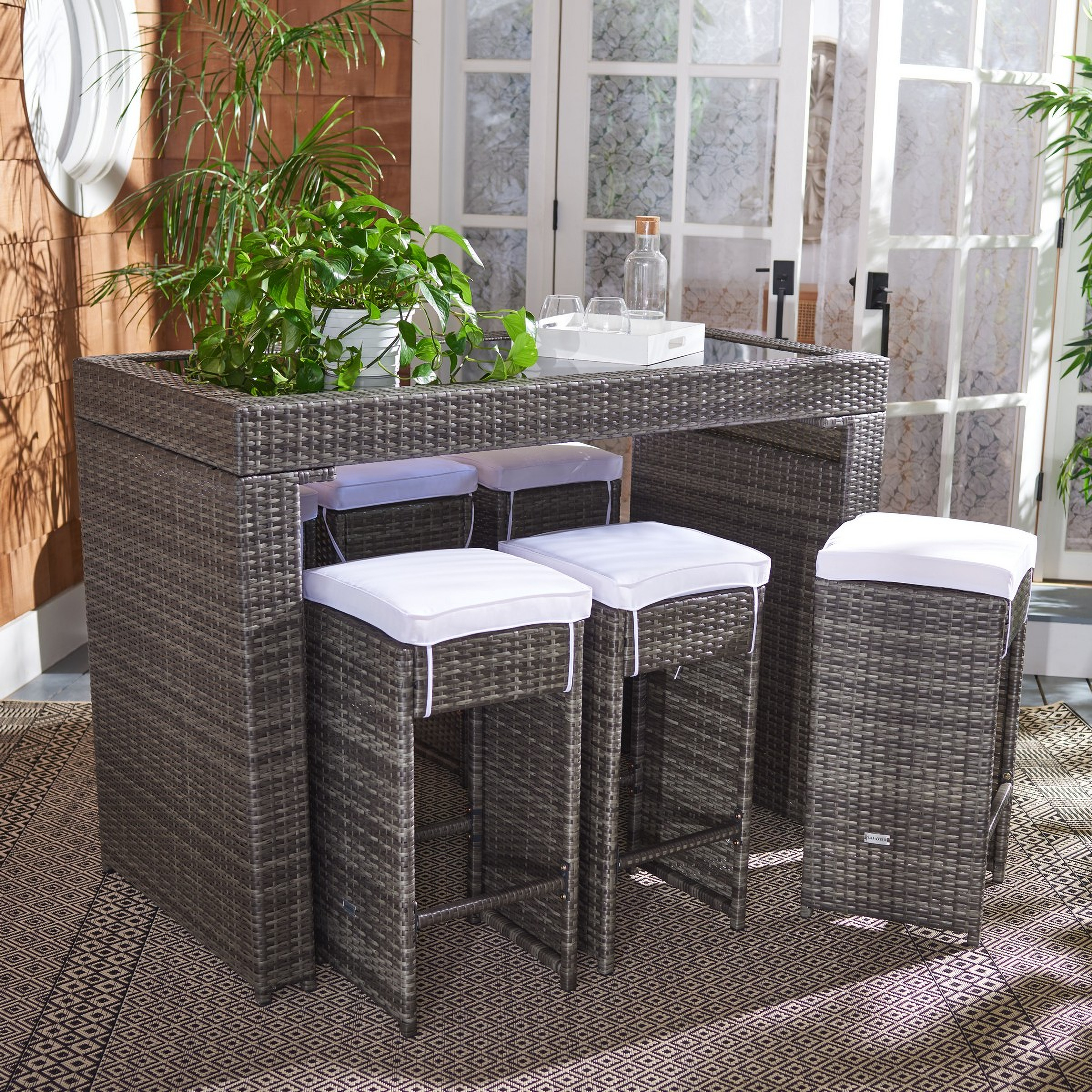 Horus Dining Set in Grey