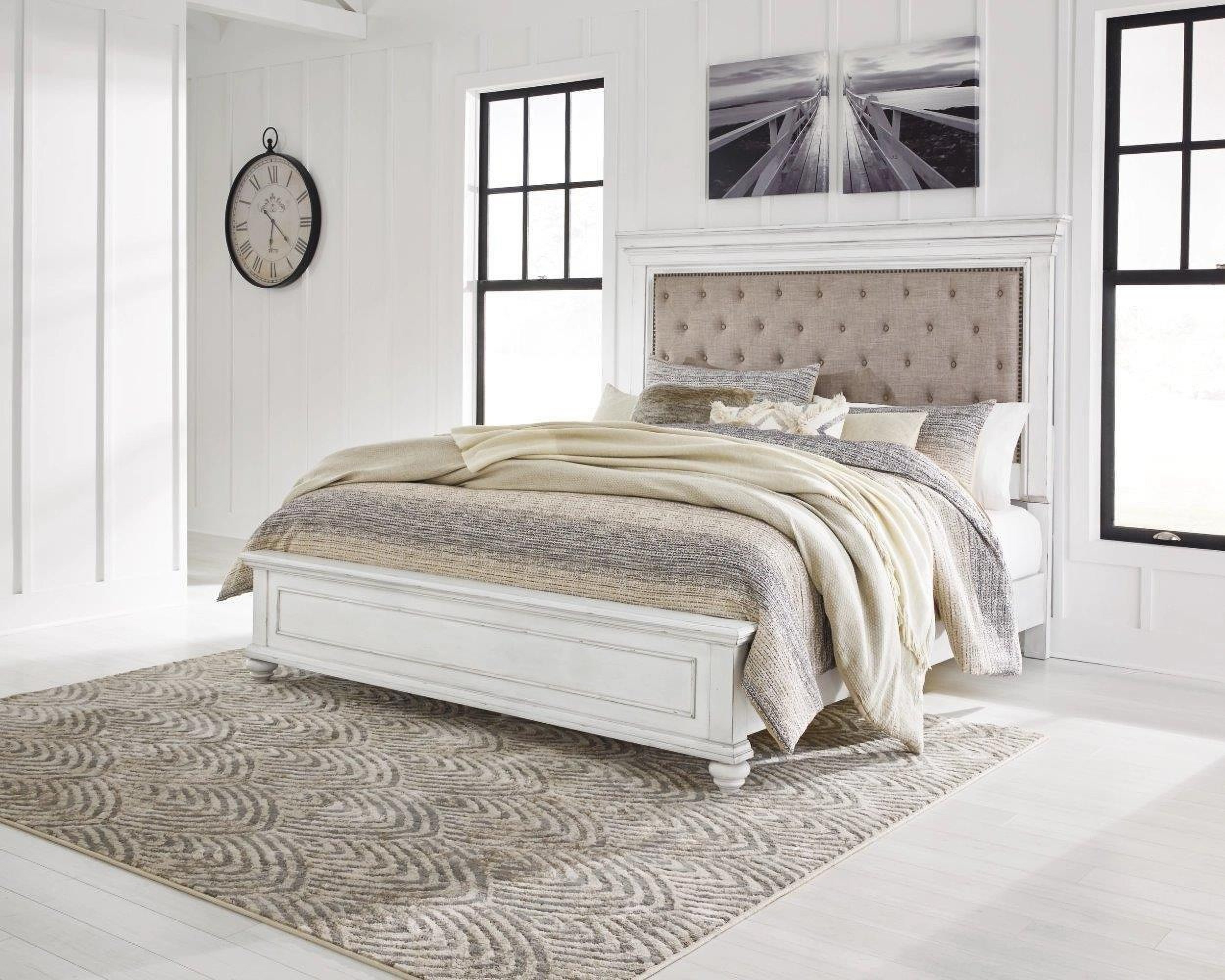 Kanwyn King Panel Bed In White Wash - 1StopBedrooms