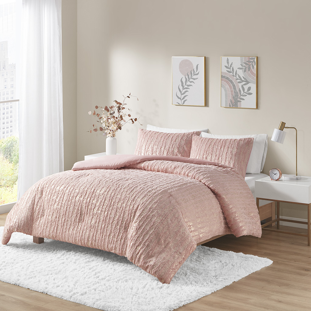 Naomi Metallic Print Faux Fur King/Cal King Comforter Set In Blush and ...