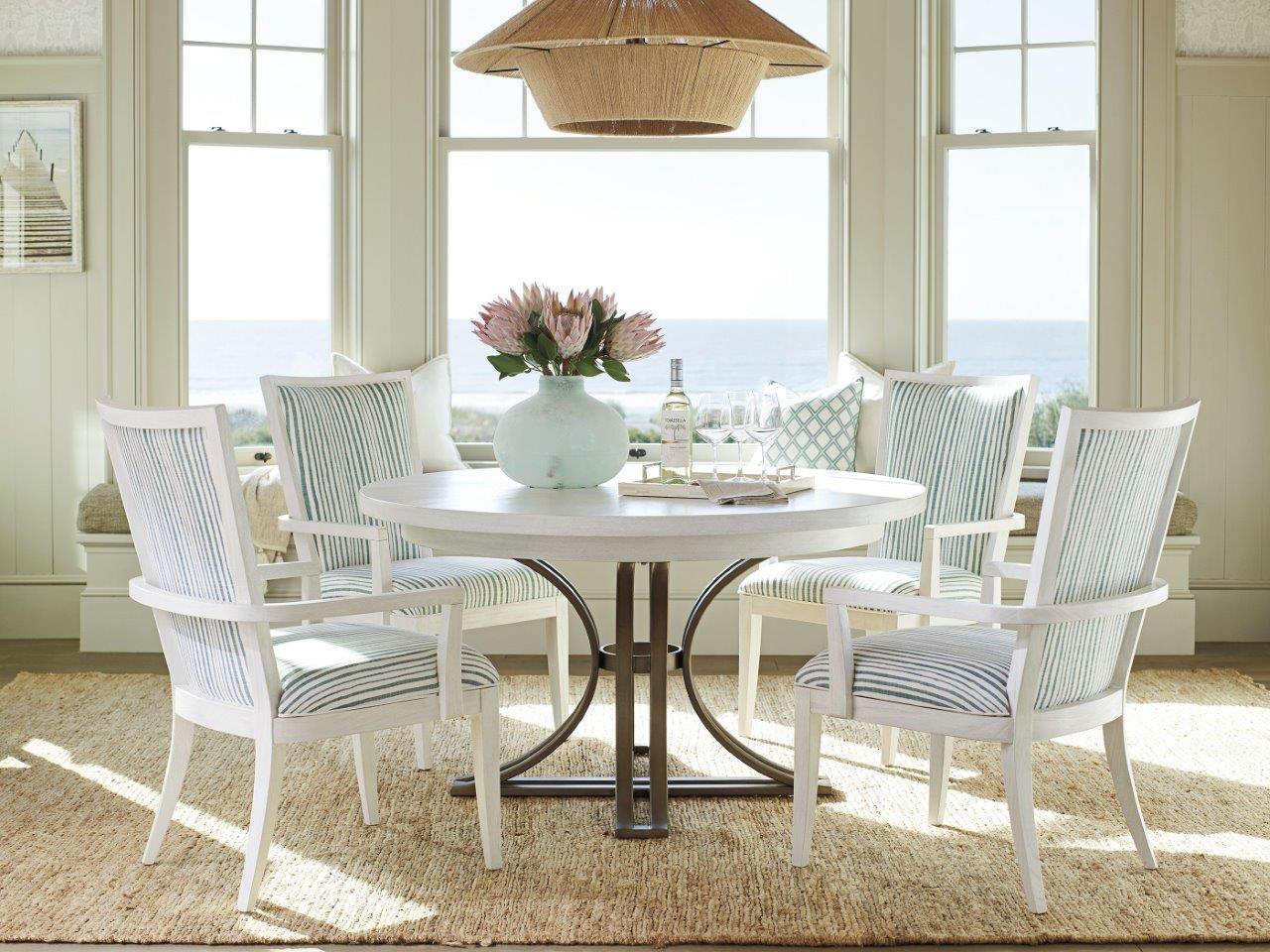Ocean Breeze White And Gray Savannah Round Extendable Dining Room Set ...