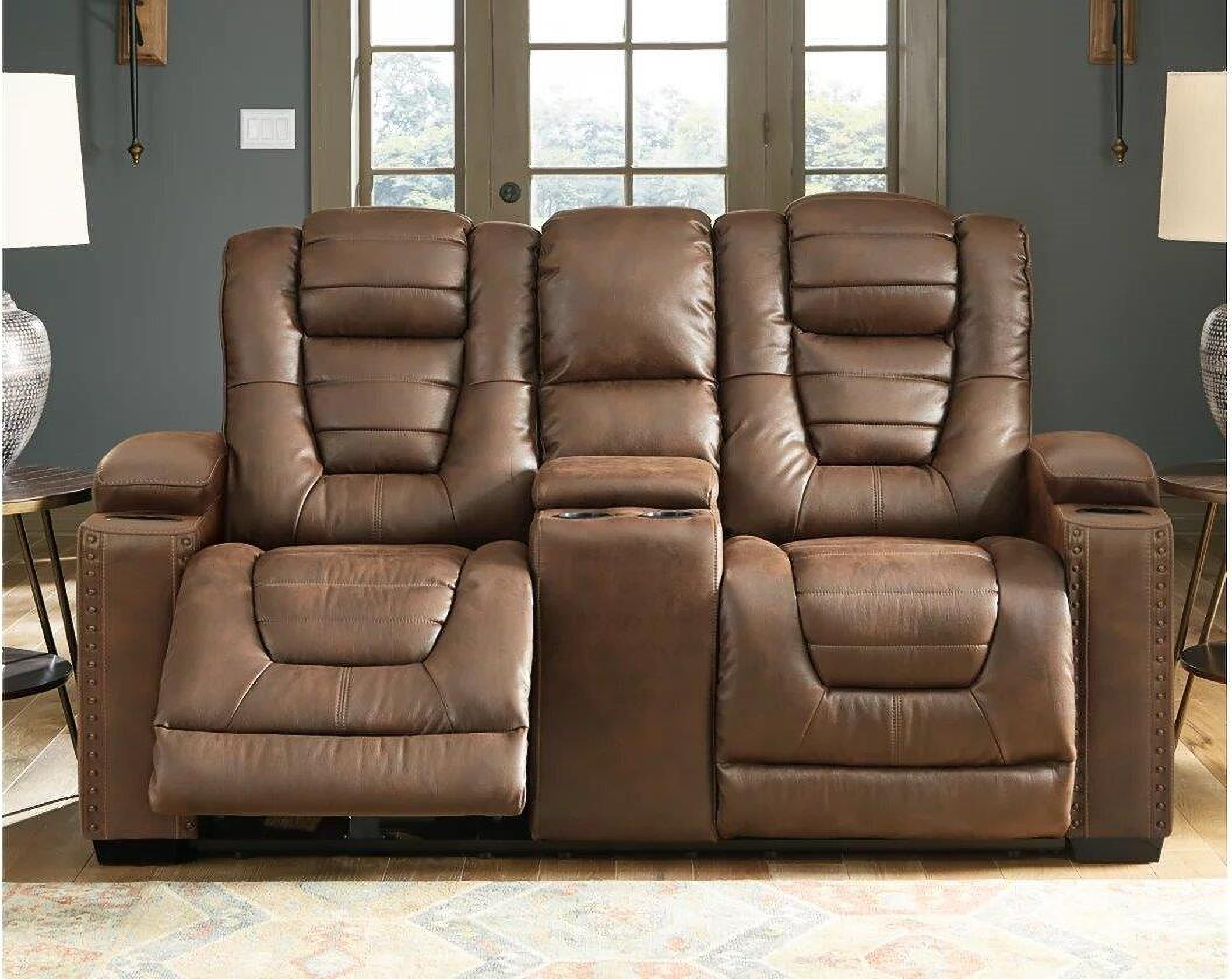 Owners box outlet power recliner