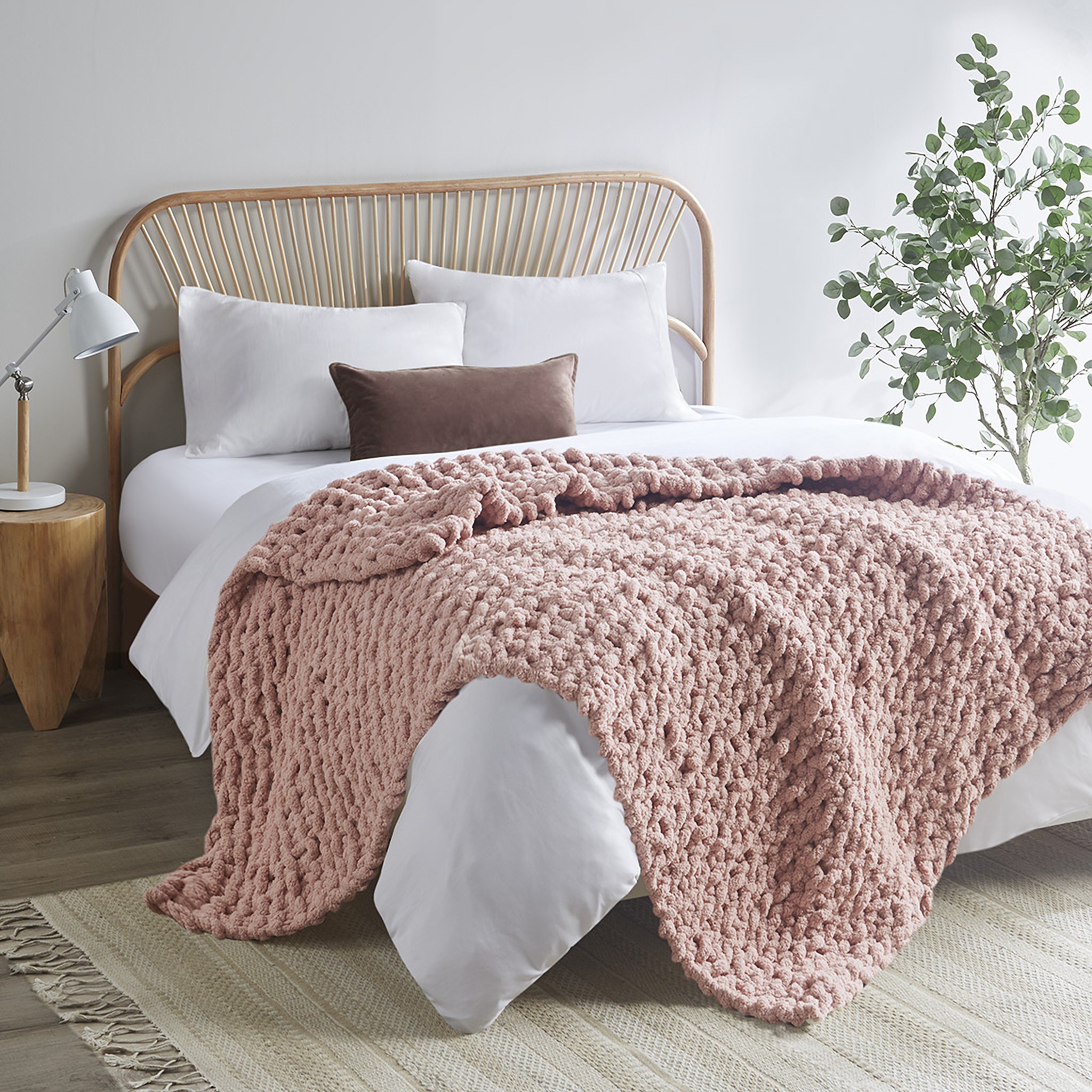 Chunky knit blush throw hot sale