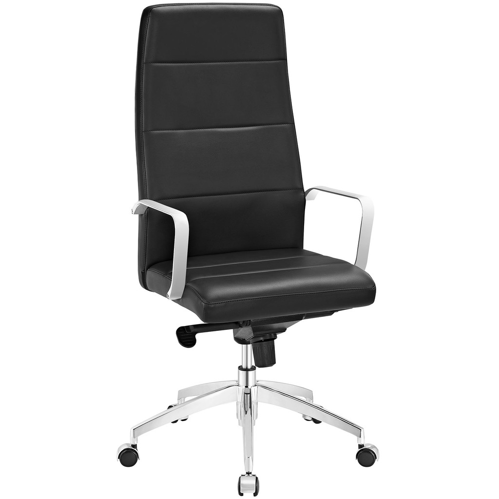 The Differences Between Nylon, Aluminum & Chrome Office Chair Base