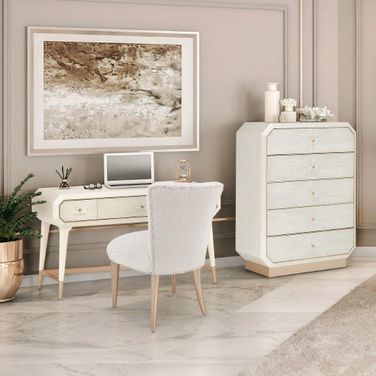 La Rachelle Collection