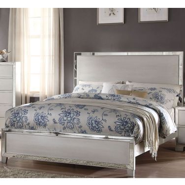 Voeville Ii Platinum King Upholstered Panel Bed