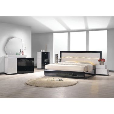 5 Piece Wood California King Platform Bedroom Set In White And Black