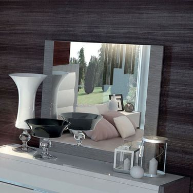 Mangano Mirror