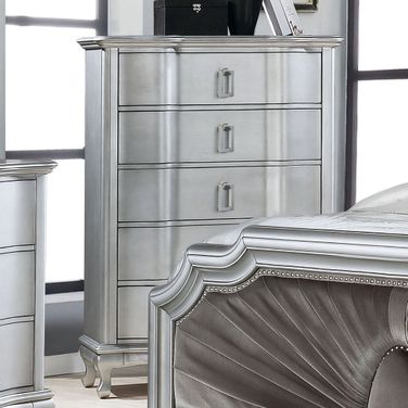 Aalok Chest In Silver