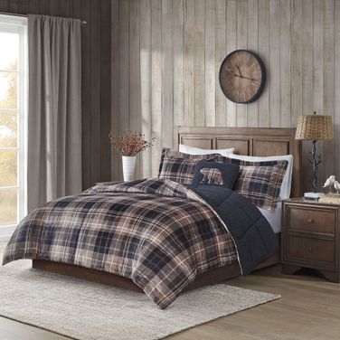 Alton Polyester Printed Low Pile Velour To Berber 4 Piece Queen Comforter Set In Brown/Black