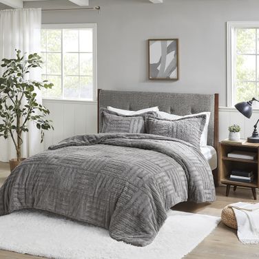 Arctic Polyester Checkboard Brushed Long Fur Queen Comforter Mini Set In Grey