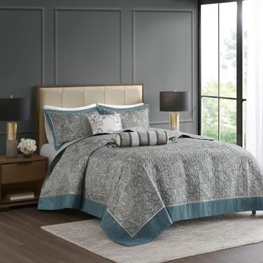 Aubrey 5 Piece Jacquard Queen Bedspread Set with Throw Pillows In Teal