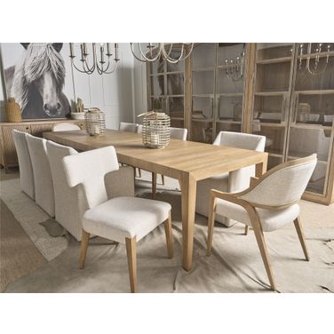 Avaline Dining Room Set In Skylark