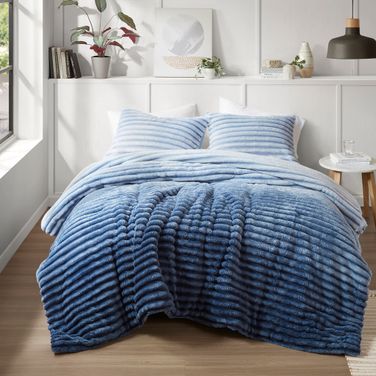 Avril Fluffy Ribbed Plush Comforter Set In Ombre Blue