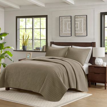 Velvet Touch 3 Piece Luxurious Oversized Queen Quilt Set In Taupe