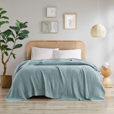 Bree Knit King Blanket In Light Blue
