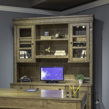 Carolina Park Credenza Hutch In Brown