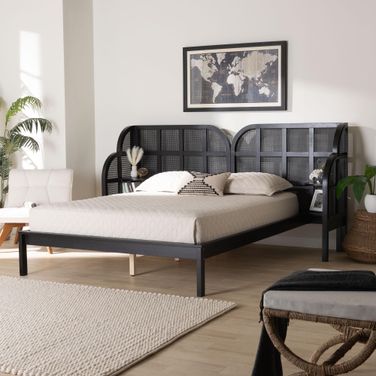 Cascadia Wood Wingback Queen Platform Bed In Ebony Black