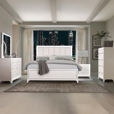Cassie Bedroom Set In Off White