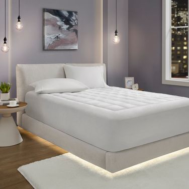 Cloud Soft Overfilled Plush Hypoallergenic Down Alternative Waterproof Twin XL Mattress Pad In White