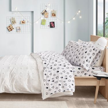 Cozy Cotton Flannel Pigment Printed 3 Piece Twin XL Sheet Set In Blue Penguins