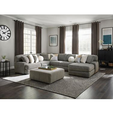 Elmhurst U-shaped Sectional In Charcoal