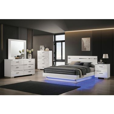 Erlach Eastern King Bed In White and Chrome