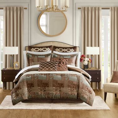 Galleria 4 Piece California King Comforter Set In Brown