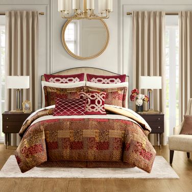 Galleria 4 Piece King Comforter Set In Red